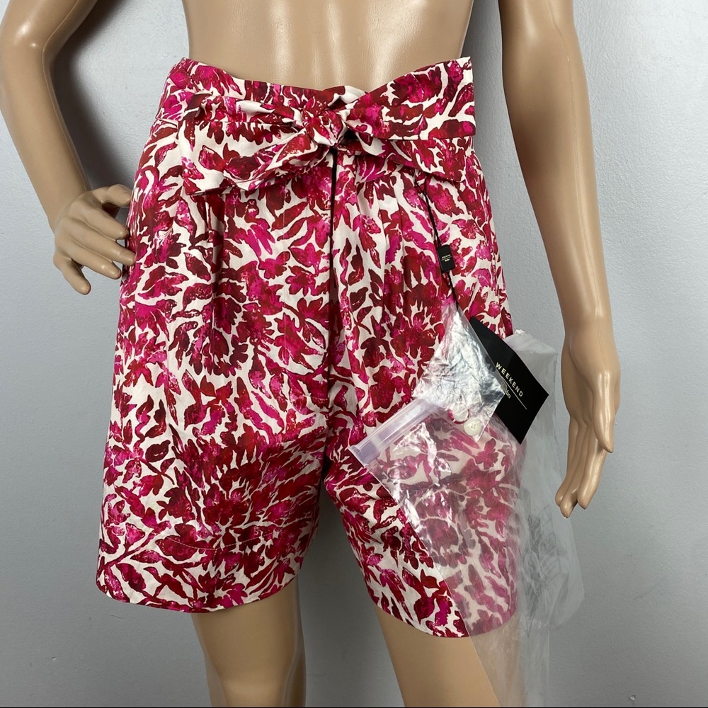 NEW WEEKEND MAX MARA FLORAL PRINT HIGH-WAISTED BERMUDA SHORTS - Picture 2 of 10
